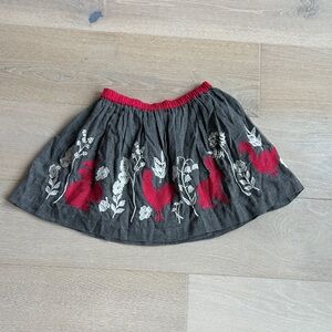 Mini boden girls Embroidered Gray and Red animal Skirt sz 7-8
